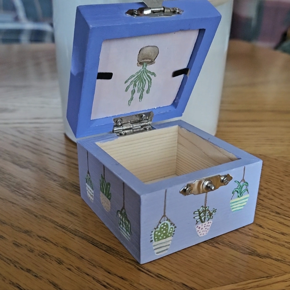 Mini Wooden Box w/ Shadow Box Top